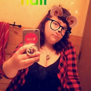 Meet your Posher, Courtney